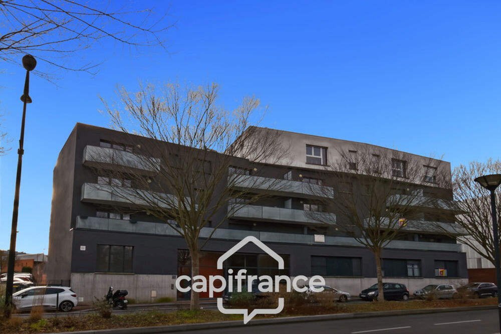 ? Appartement T4 dernier étage avec grande terrasse plein sud  Tourcoing ?