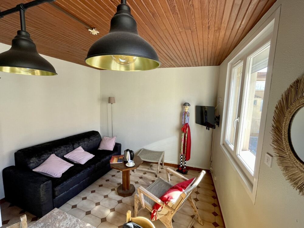 Maison de pêcheur dans le village du Barcarès avec grand garage