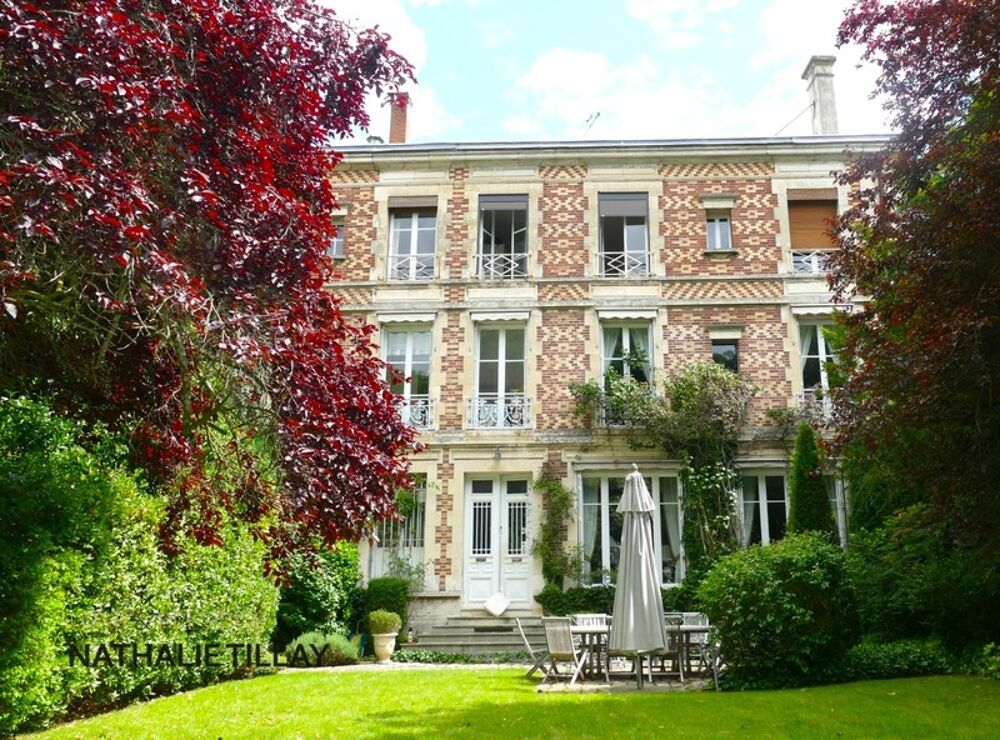 Orleans centre, a vendre, Hotel particulier de 465 m², parc paysagé et dépendances