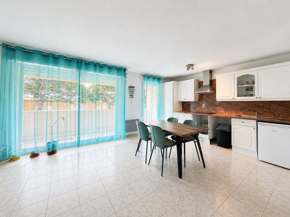 Vente Appartement Comme une maison ! Rare 4 pièces avec 140 m² de jardin à 3 min des plages - Cannes La Bocca (06) Cannes