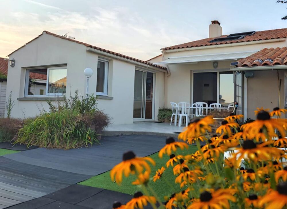 Maison Le Fenouiller 6 pièces 140 m2 - 364000 TTC