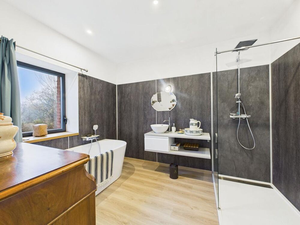 Vente Propriété/Château Propriété équestre Bourg Lastic 7 pièce(s) 139.28 m2 Bourg lastic