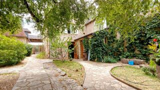  Propri�t�/ch�teau � vendre 15 + pi�ces 400 m�