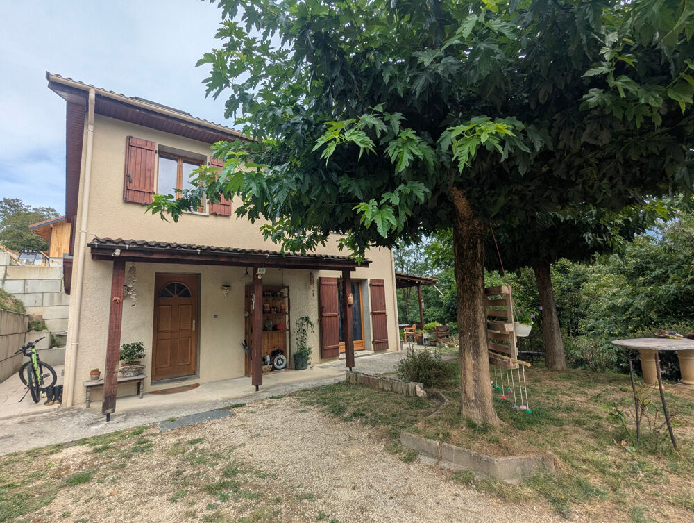 Vente Maison Maison à vendre 6 pièces POLIENAS (38)- Maison 5 chambres sur 1459 m² de terrain -  Proche Tullins Polienas