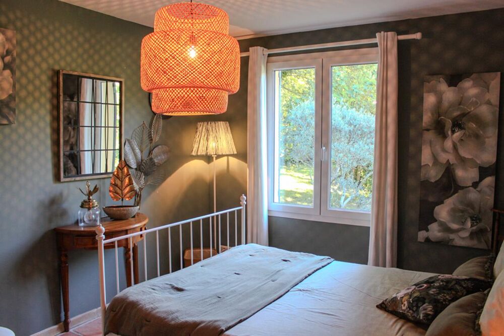 � vendre  Villa Althen-des-Paluds (84210)