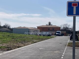  Terrain à vendre 555 m²