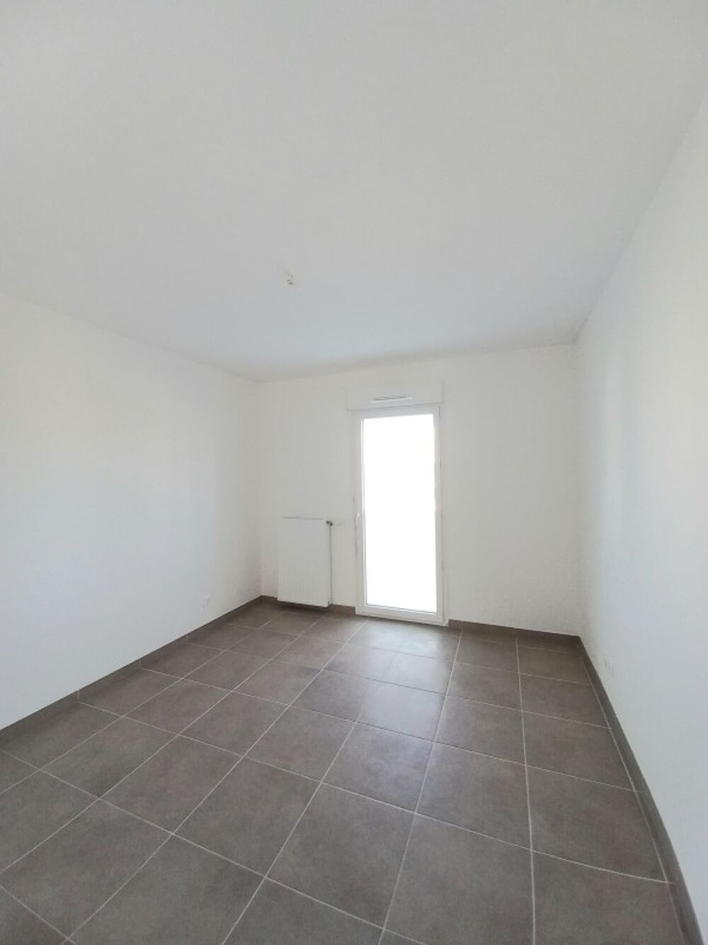 Location Appartement T3 avec parking et terrasse à AVIGNON Avignon