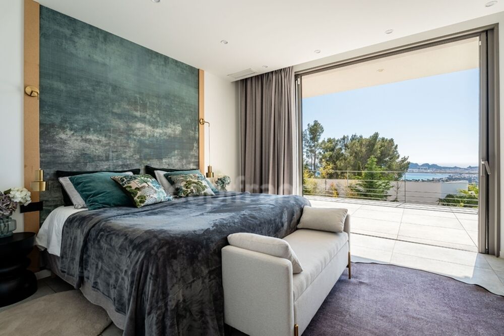 � vendre  Propri�t�/ch�teau Ceyreste (13600)