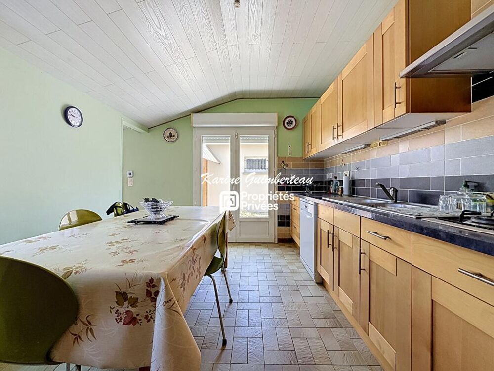 Vente Maison Maison Daignac 4 pièce(s) 105 m2 + véranda + garage indépendant + espace en rez-de-jardin +  jardin Daignac