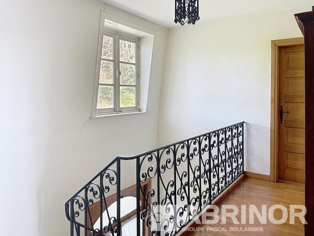 Sur la Montagne de WERVICQ-SUD, maison individuelle de 188 m² hab. à moderniser sur un terrain de 3 900 m² - 4 chambres dont 2 a