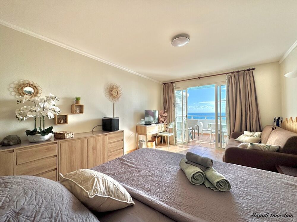 Vente Appartement SAINTE-ANNE – STUDIO LUMINEUX AVEC VUE MER ÉPOUSTOUFLANTE Sainte anne