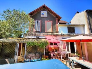  Villa à vendre 8 pièces 183 m²