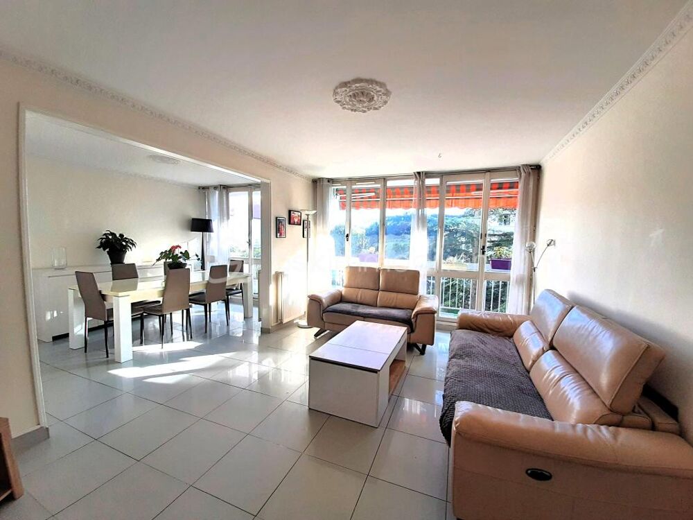 APPARTEMENT T5 AVEC GRAND BALCON