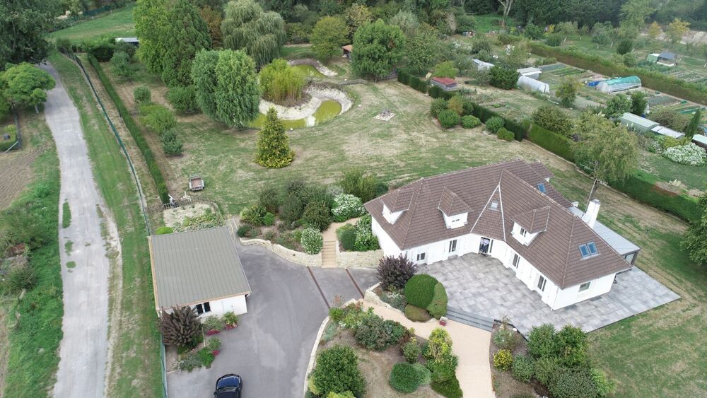 Vente Maison LAON (02) à vendre propriété d'exeption de 330 m2 et son terrain de 9000 m2 Laon