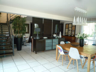  Maison � vendre 7 pi�ces 291 m�