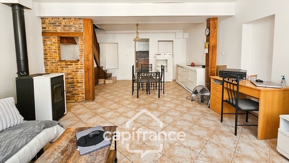 Vente Maison Charmante maison de ville fonctionnelle sur trois niveaux- terrasse au calme- Idéal famille ou investissement- Guerard