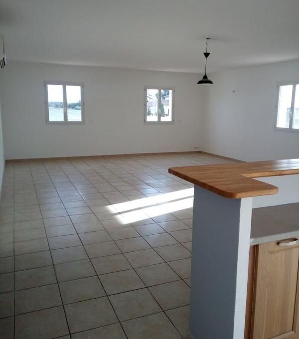 Location Appartement Appartement de 120m2 à louer sur Saint-Martin-de-Crau Saint martin de crau