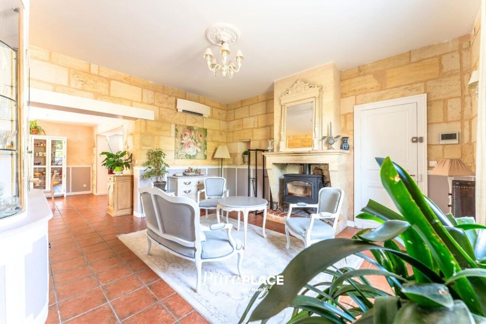 Vente Maison Maison/Villa T7 de 268 m² à Izon 33450 Izon
