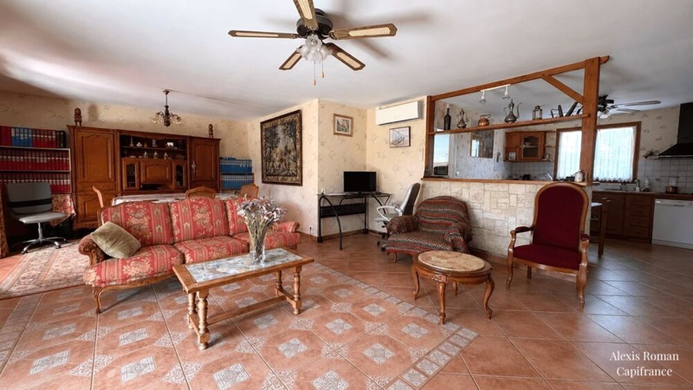 Plain-pied 148 m², DPE A sur 3 700 m² de terrain  Géothermie, double garage et jardin clos