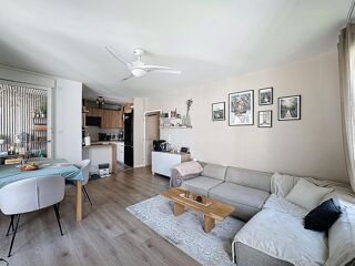  Appartement  vendre 4 pices 77 m