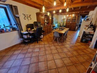  Propri�t�/ch�teau � vendre 15 + pi�ces 330 m�