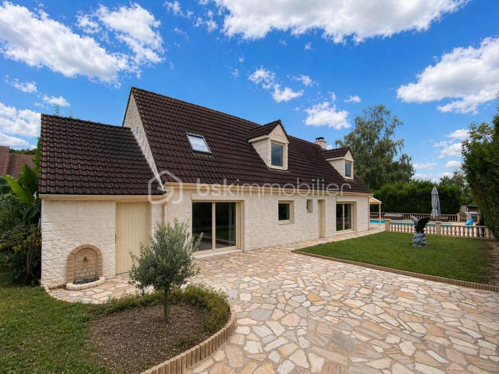 Vente Villa Magnifique maison familiale avec piscine – Calme absolu à 20 km de Paris - 240 m² habitables Perigny