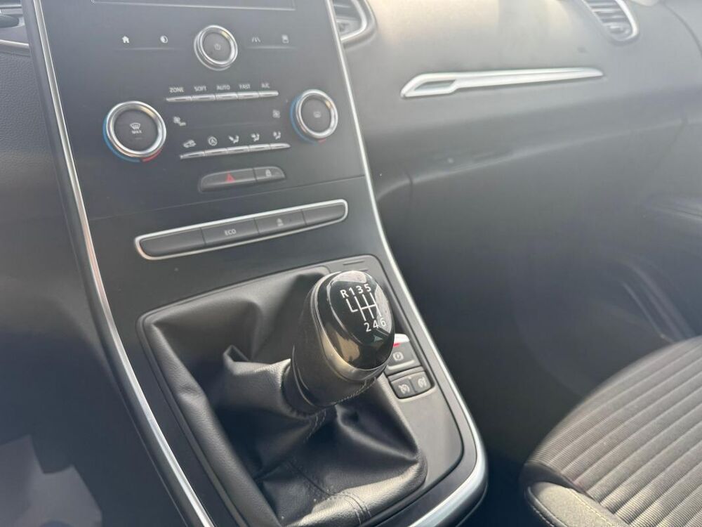 Grand scenic IV IV 1.7 DCI 120 BLUE BUSINESS 7PL 2019 occasion 78240 Chambourcy