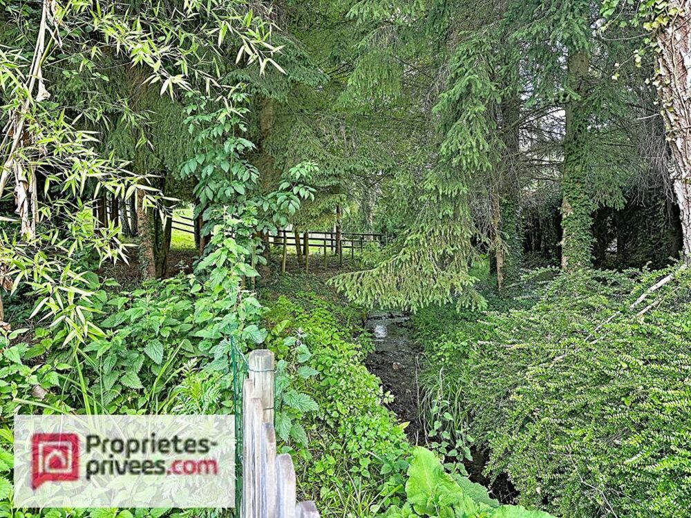 MAISON FAMILIALE RÉNOVÉE AVEC DÉPENDANCE, RUISSEAU ET CADRE BUCOLIQUE À 5 MINUTES DE LISIEUX