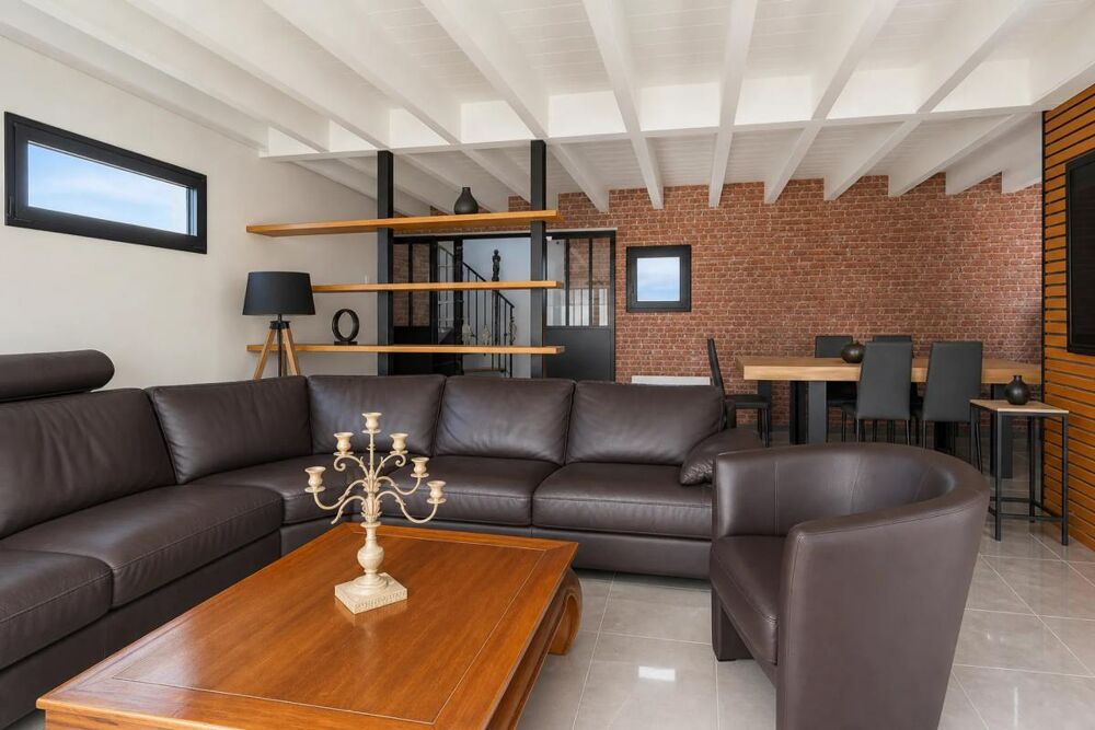 Vente Maison Maison de 181m2, 6 chambres avec jardin située à Vaux-sur-Mer Vaux sur mer