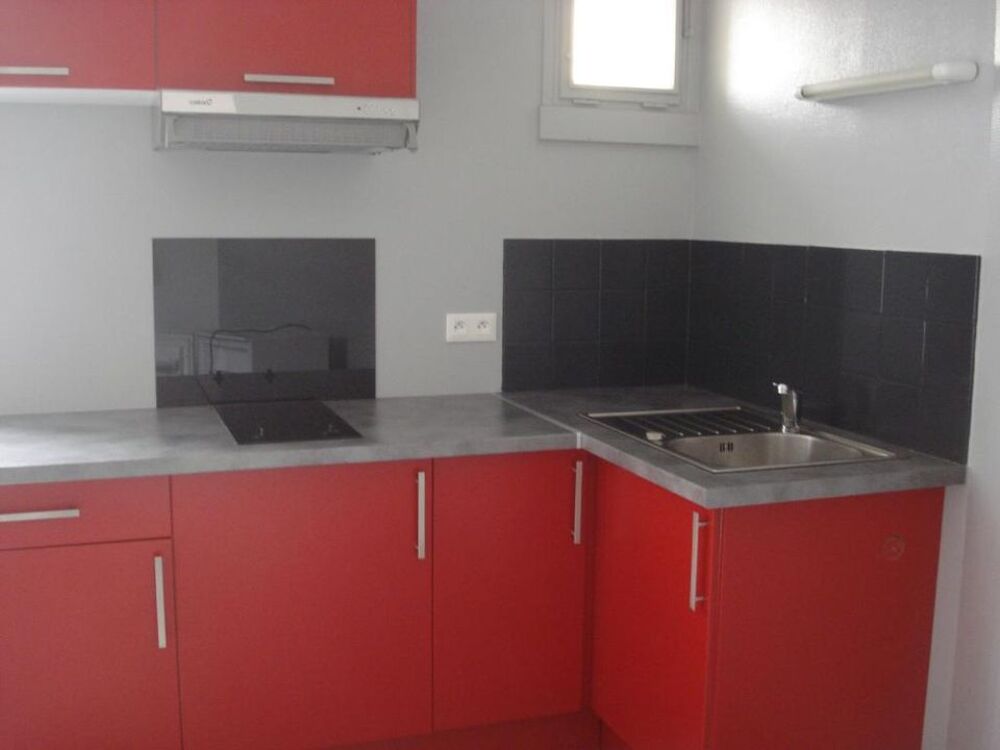 Location Appartement Studio de 32m2 à louer sur Saintes Saintes