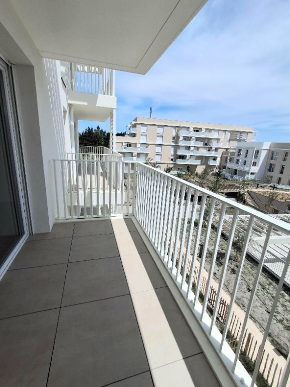 T1 NEUF avec balcon et parking à MONTEUX