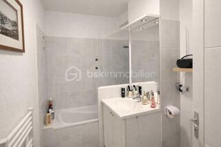 Vente Appartement Canet-en-Roussillon- Appartement T2 de 44.31m² meublé- Traversant dans résidence sécurisée avec prestations de standing Canet en roussillon