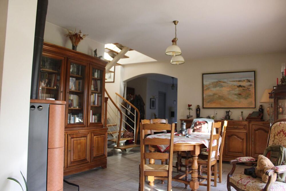 Vente Maison Maison Lanfains 8 pièce(s) 159m2 Lanfains
