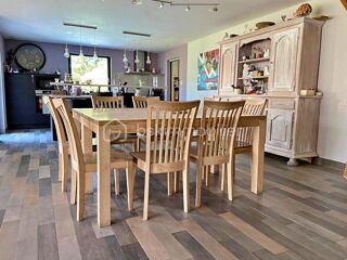  Maison  vendre 8 pices 200 m