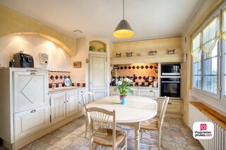  Maison à vendre 8 pièces 232 m²