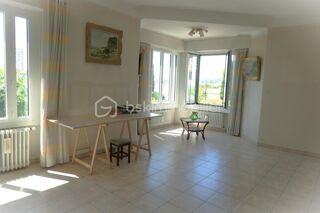  Propri�t�/ch�teau � vendre 5 pi�ces 99 m�