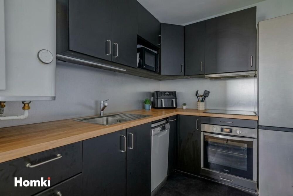 Vente Appartement Villeurbanne Croix-Luizet – T2 rénové de 45 m² en dernier étage avec vue dégagée, parking et cave Villeurbanne