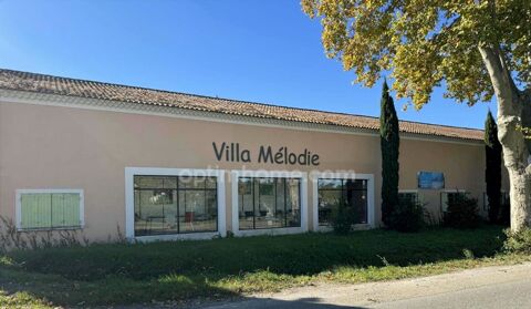 B&acirc;timent commercial &agrave; SAINT REMY DE PROVENCE 892500 13210 Saint remy de provence