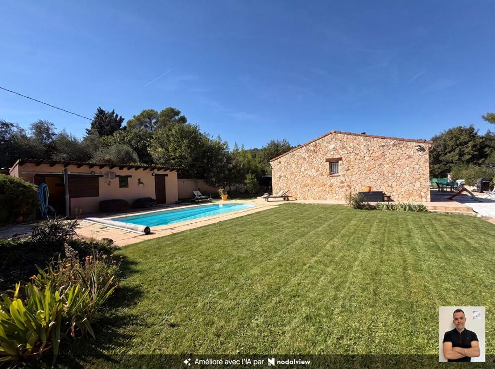 Vente Maison Maison Gareoult 5 pièce(s) 155 m2 Gareoult
