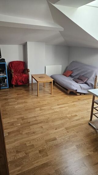  Appartement à louer 1 pièce 25 m²