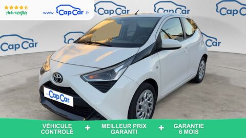 Toyota Aygo II 1.0 VVTi 72 BVA X-Play 2020 occasion Larmor Baden 56870