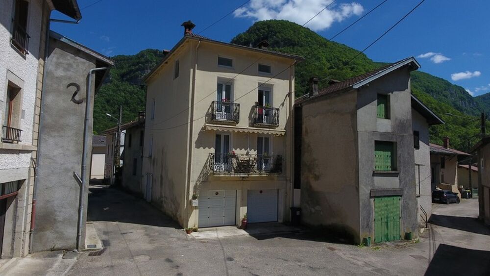 maison à vendre 6 pièces CHALEY (01) de 147 m²