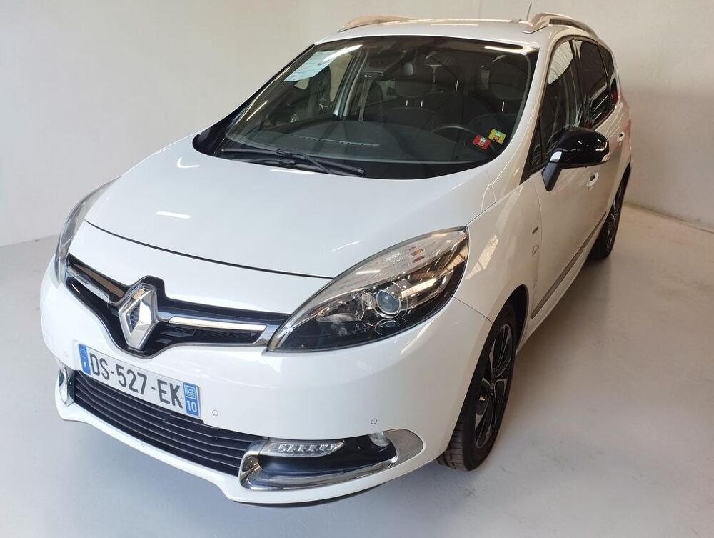 Grand scenic IV GD 1.2 TCE 130 ENERGY BOSE ED 2015 occasion 06640 Saint-Jeannet