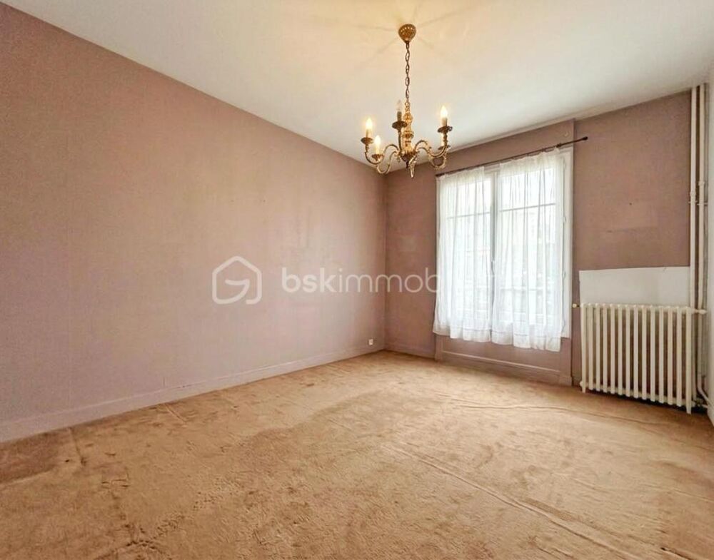 Vente Maison Maison familiale 5 pièces avec jardin – Chatou Chatou