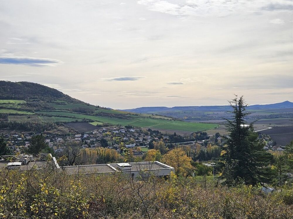 Vente Terrain Terrain constructible de 812m2 plus parcelle attenante de 786m2 non constructible à Veyre Monton Veyre monton