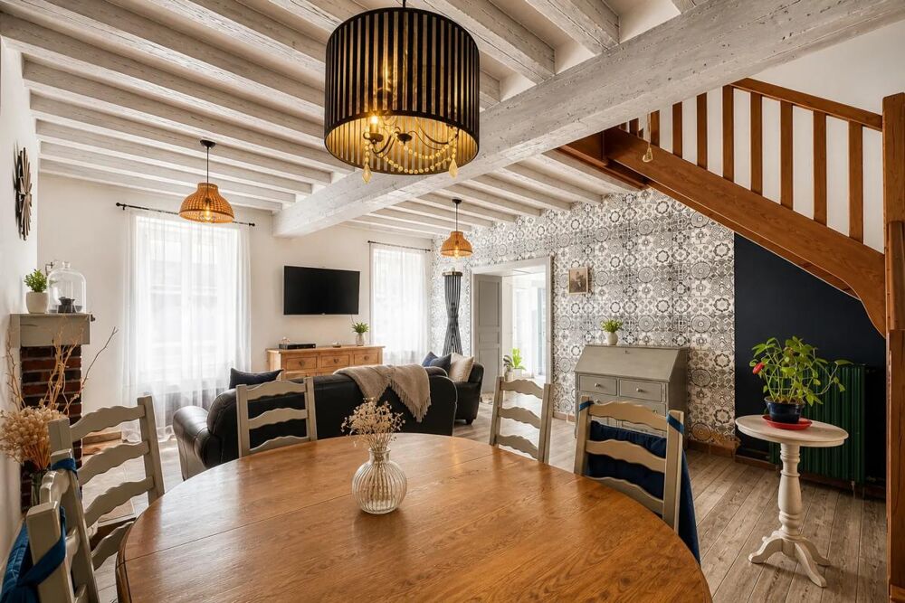 Vente Maison Maison de 7 pièces de 175 m² à Fontaine-la-Gaillarde Fontaine la gaillarde