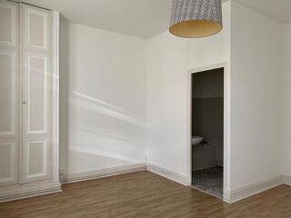  Immeuble � vendre 7 pi�ces 144 m�