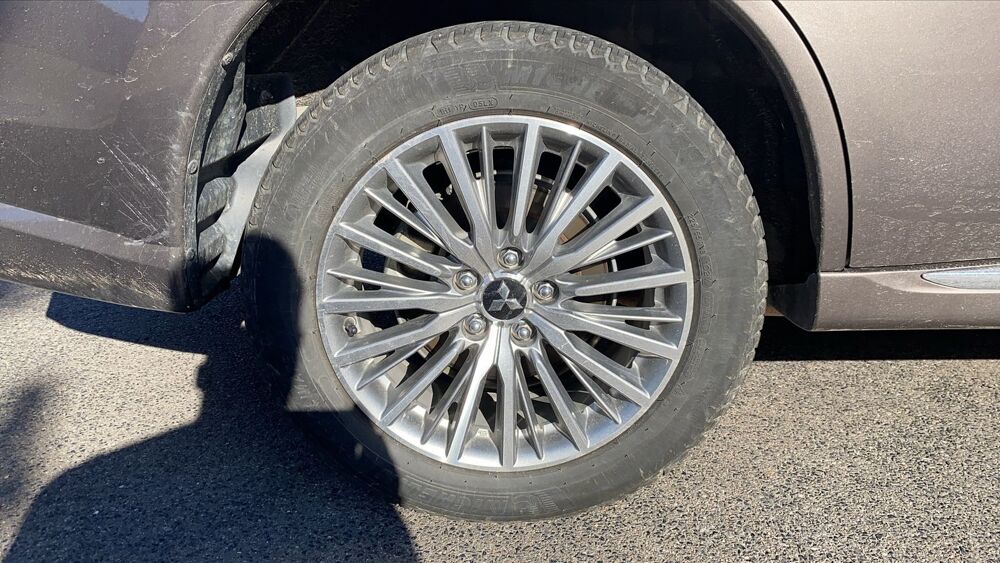 Outlander 2.4 MIVEC 224 Plug in Hybrid 4WD BVA Intense - Automatique E 2019 occasion 59000 Lille