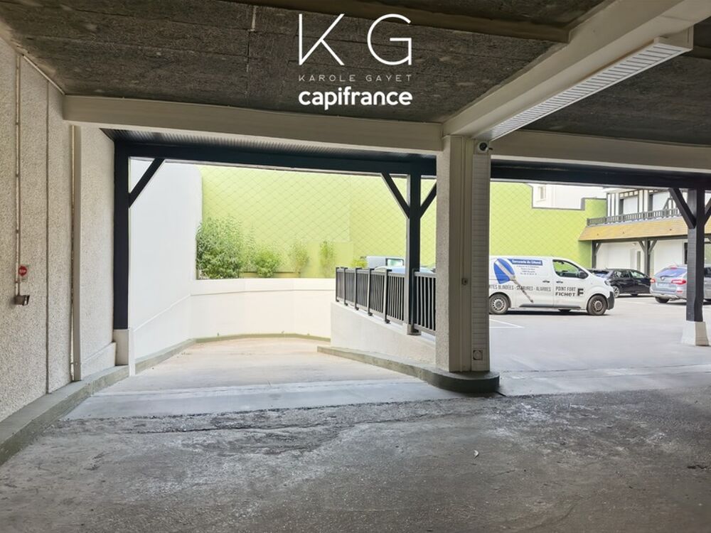 Vente Parking/Garage Deauville, à vendre place de parking en sous-sol dans une résidence sécurisée : stationnez en toute sérénité sur la Presqu'île, Deauville