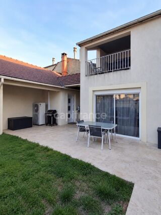  Maison à vendre 10 pièces 187 m²